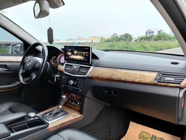 M-BENZ賓士 E200  第14張相片