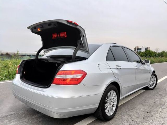 M-BENZ賓士 E200  第18張相片