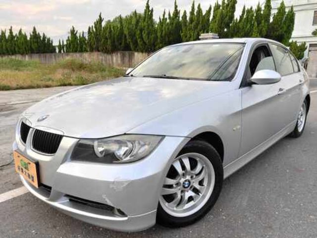 BMW寶馬 320I SEDAN ZA  第1張相片