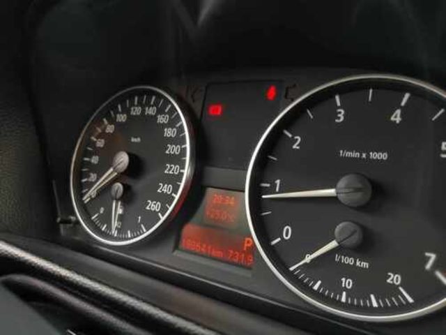 BMW寶馬 320I SEDAN ZA  第6張相片