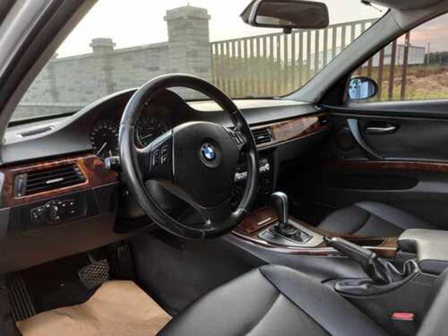 BMW寶馬 320I SEDAN ZA  第8張相片