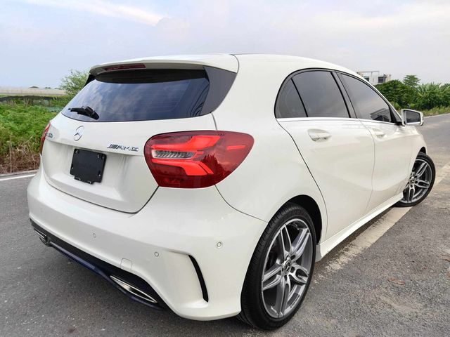 M-BENZ賓士 A180  第2張相片