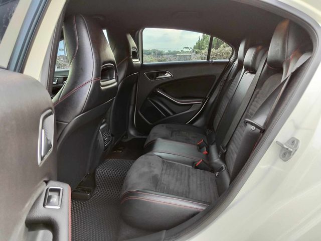 M-BENZ賓士 A180  第13張相片