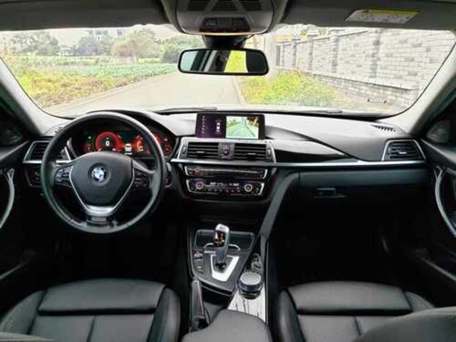 BMW寶馬 318I  第11張相片