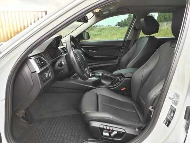 BMW寶馬 318I  第13張相片