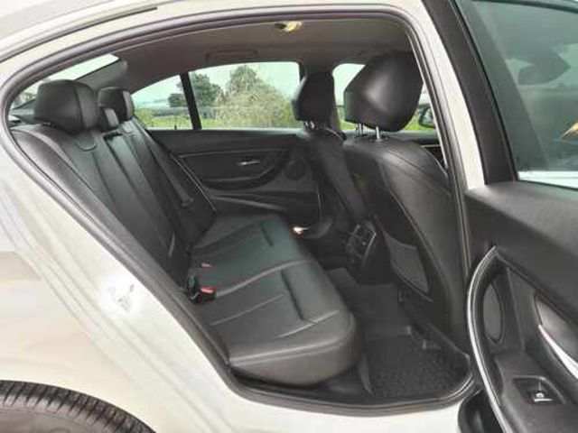 BMW寶馬 318I  第18張相片