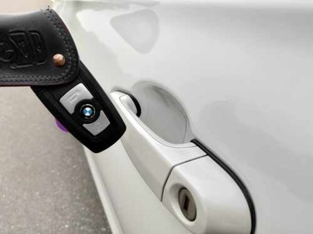 BMW寶馬 318I  第19張相片