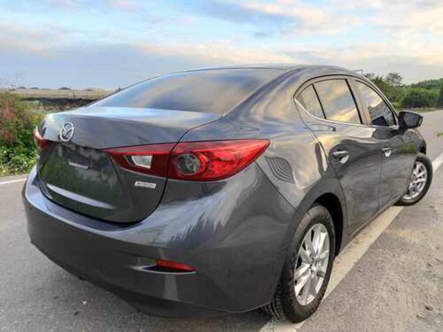 MAZDA馬自達 MAZDA 3  第2張相片
