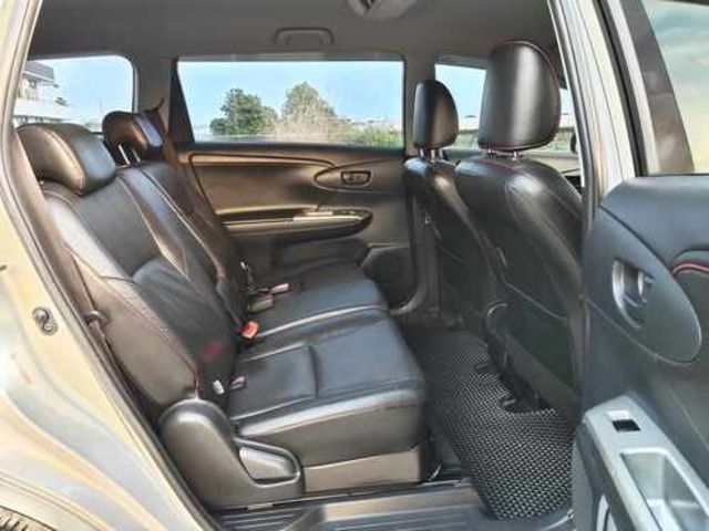 TOYOTA豐田 WISH  第14張相片