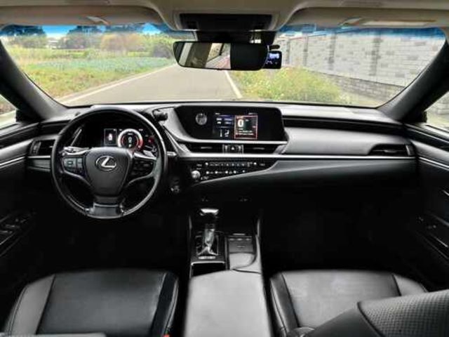 LEXUS凌志 ES200  第6張相片