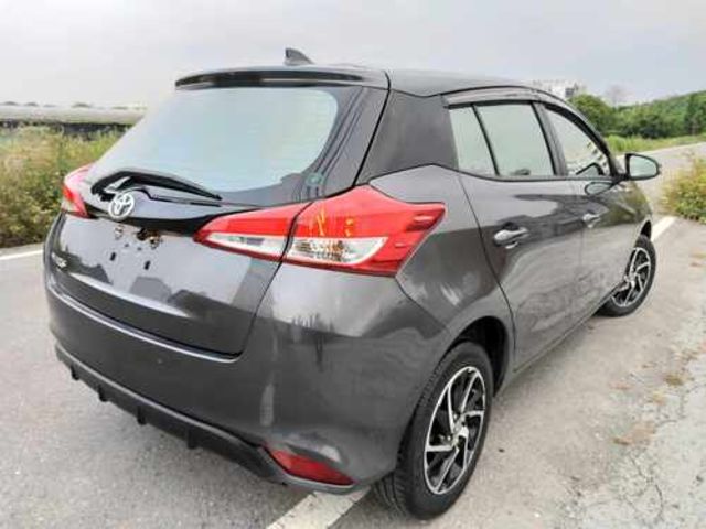 TOYOTA豐田 YARIS  第2張相片