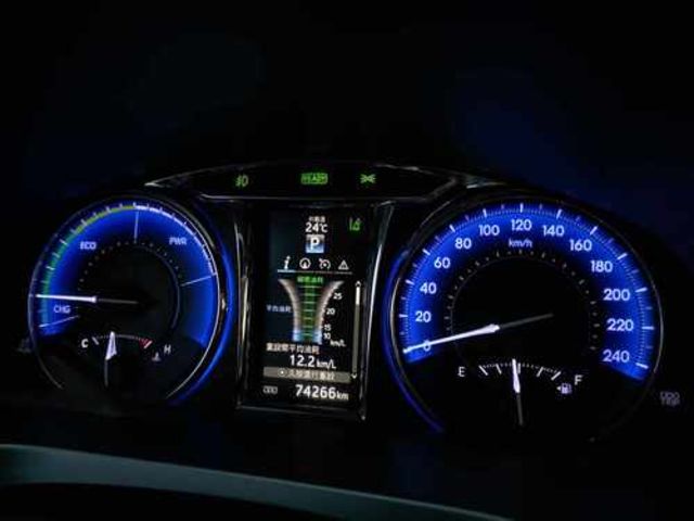 TOYOTA豐田 CAMRY HYBRID  第5張相片