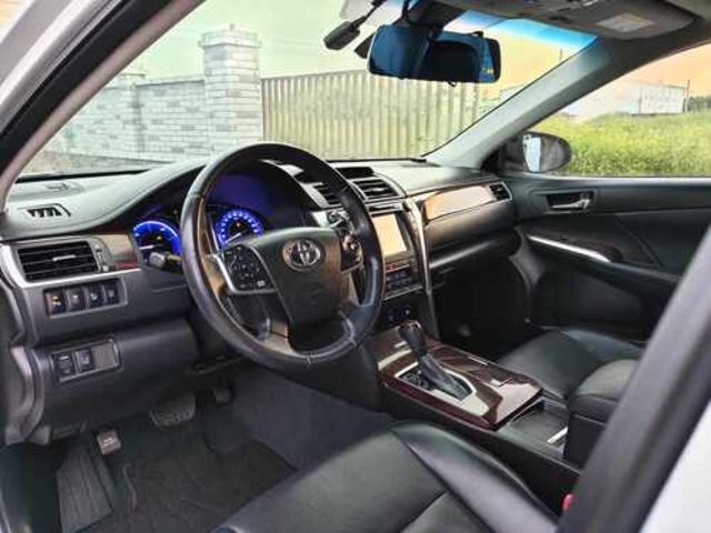 TOYOTA豐田 CAMRY HYBRID  第13張相片