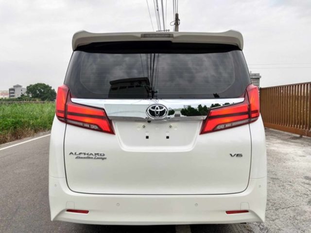 TOYOTA豐田 ALPHARD  第4張相片