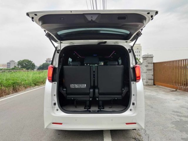 TOYOTA豐田 ALPHARD  第19張相片