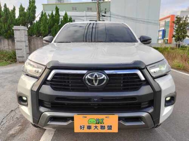 TOYOTA豐田 HILUX  第3張相片