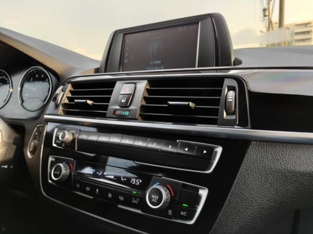 BMW寶馬 118I  第10張相片