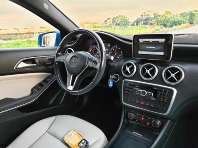 M-BENZ賓士 A180  第7張相片