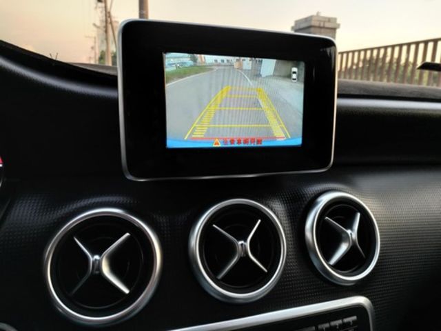 M-BENZ賓士 A180  第13張相片