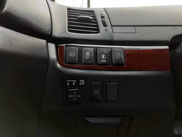 TOYOTA豐田 PREVIA  第14張相片