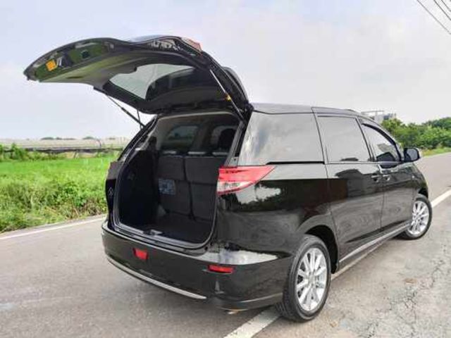 TOYOTA豐田 PREVIA  第19張相片
