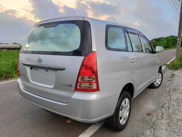 TOYOTA豐田 INNOVA  第2張相片