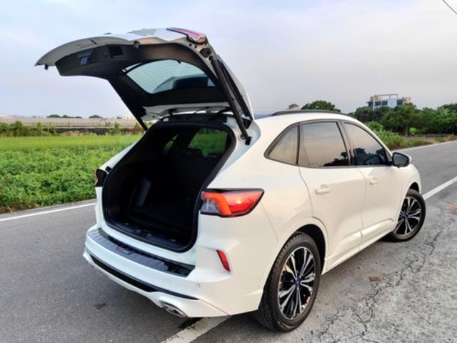 FORD福特 KUGA  第15張相片