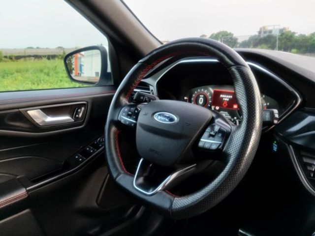 FORD福特 KUGA  第17張相片