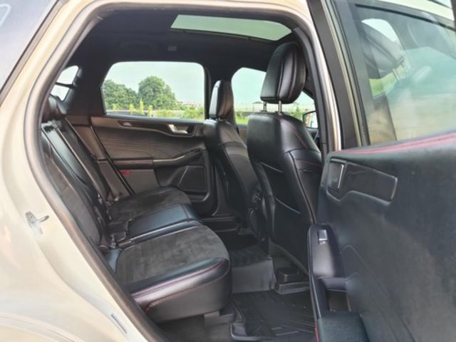 FORD福特 KUGA  第18張相片