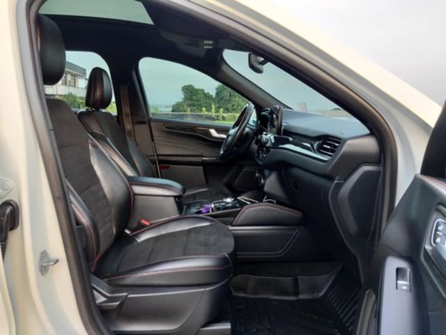 FORD福特 KUGA  第19張相片