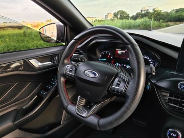 FORD福特 FOCUS  第9張相片