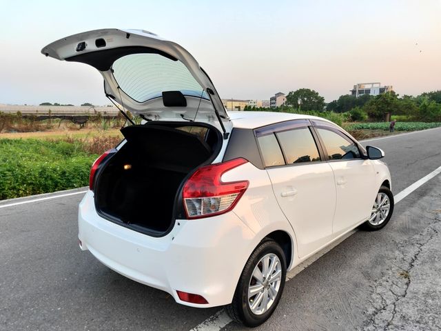 TOYOTA豐田 YARIS  第18張相片