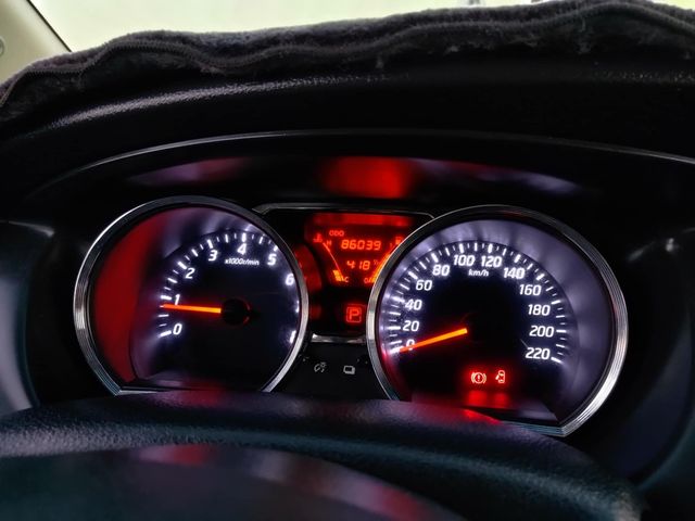 NISSAN日產 LIVINA  第9張相片