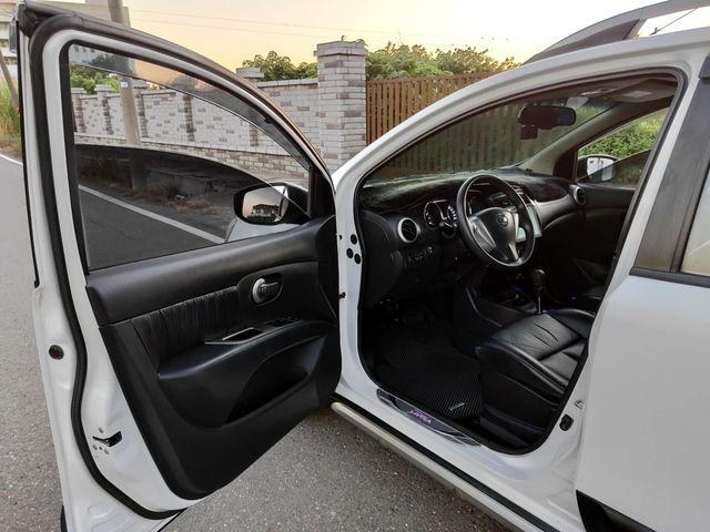NISSAN日產 LIVINA  第17張相片