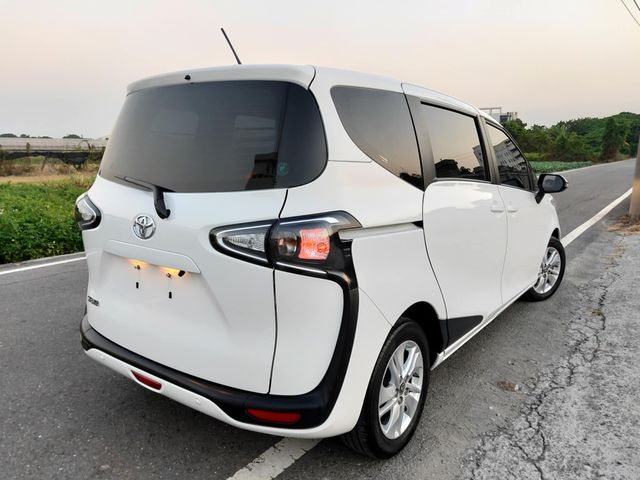 TOYOTA豐田 SIENTA  第2張相片
