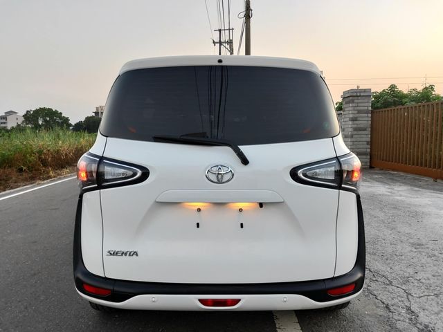 TOYOTA豐田 SIENTA  第4張相片