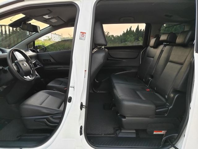 TOYOTA豐田 SIENTA  第13張相片