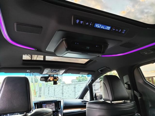 TOYOTA豐田 ALPHARD  第8張相片