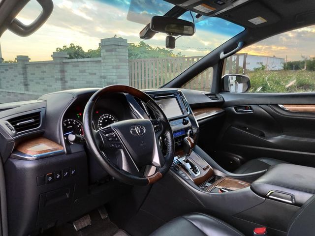 TOYOTA豐田 ALPHARD  第9張相片