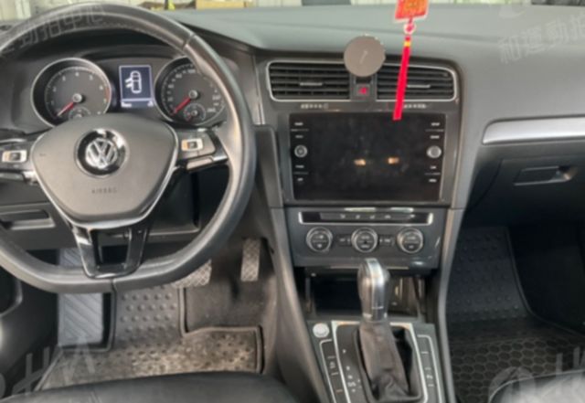 VOLKSWAGEN福斯 GOLF  第5張相片