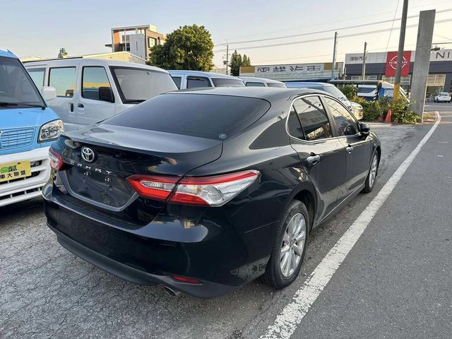 TOYOTA豐田 CAMRY  第2張相片
