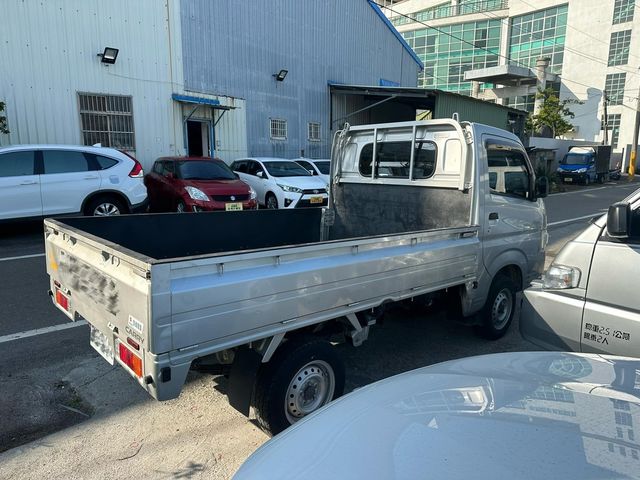 SUZUKI鈴木 CARRY  第2張相片