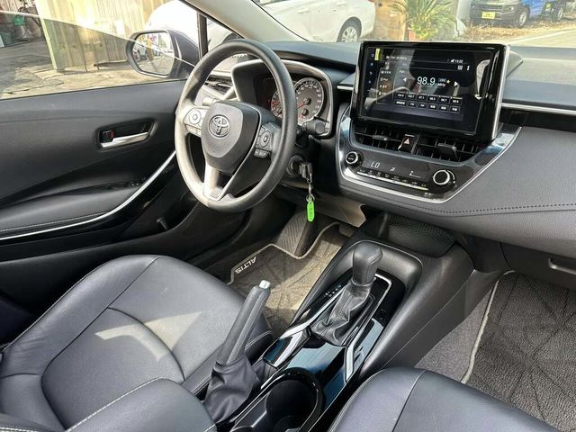 TOYOTA豐田 ALTIS  第7張相片