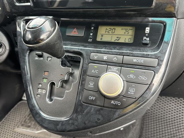 TOYOTA豐田 WISH  第7張相片