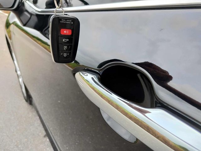 TOYOTA豐田 CAMRY  第7張相片