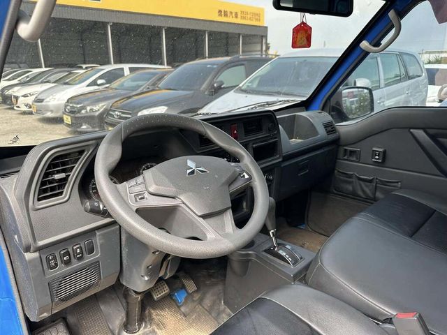 MITSUBISHI三菱 DELICA  第7張相片