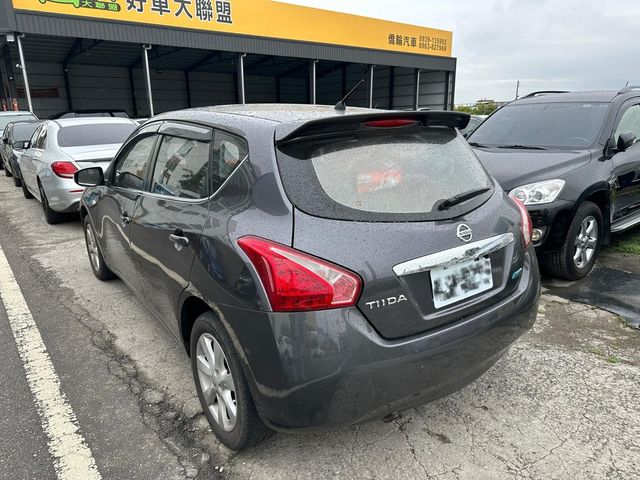 NISSAN日產 TIIDA  第2張相片