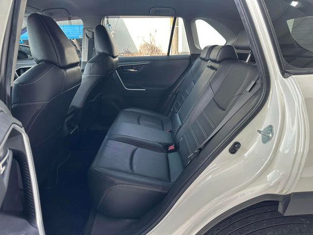 TOYOTA豐田 RAV4  第9張相片