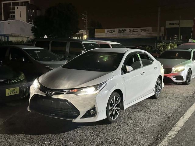 TOYOTA豐田 ALTIS  第4張相片
