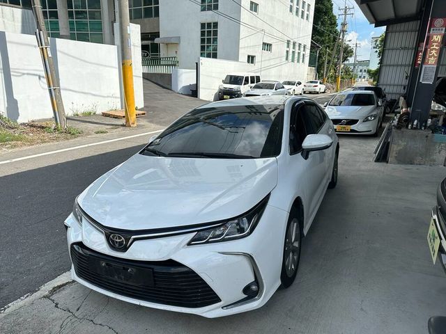 TOYOTA豐田 ALTIS  第1張相片